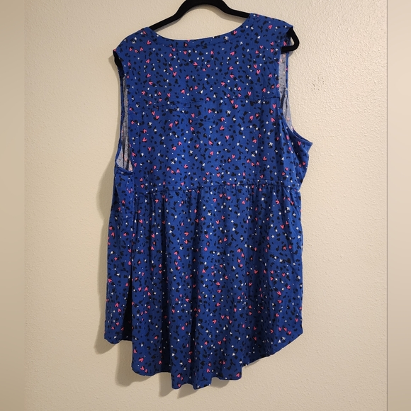 NWT Torrid Top - Picture 2 of 4